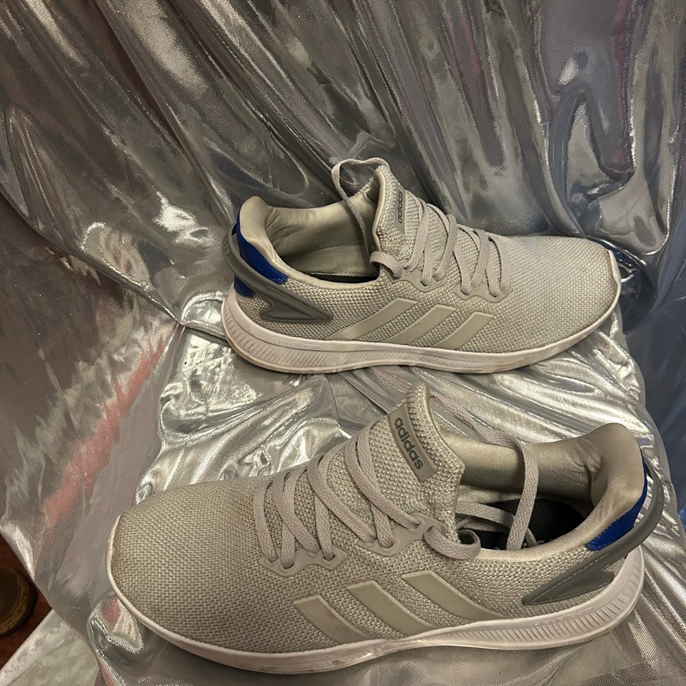 Preowned Adidas Men's Gray and Blue Sneakers